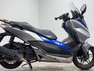 Honda Forza 125 NSS 2016 58K NON RUNNING PROJECT BIKE SCOOTER 125CC