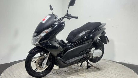 Honda PCX 2011 WW 60K NON RUNNING PROJECT BIKE PARTS BIKE 125CC 5