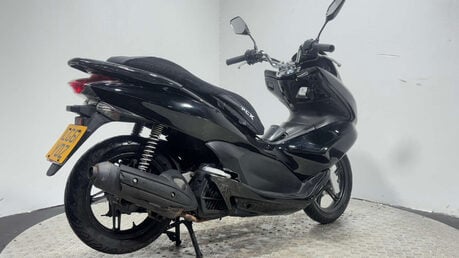 Honda PCX 2011 WW 60K NON RUNNING PROJECT BIKE PARTS BIKE 125CC 6