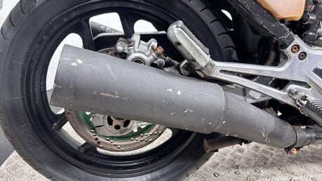 Kawasaki GPZ R 1985 55K SPARES OR REPAIR CLASSIC BIG CC SPORT BIKE 900CC 17