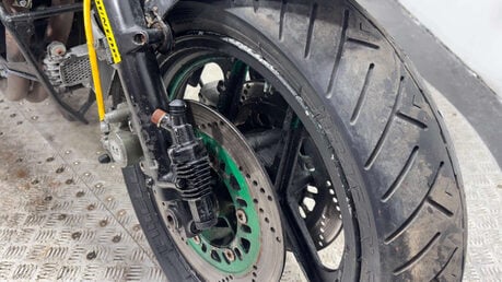 Kawasaki GPZ R 1985 55K SPARES OR REPAIR CLASSIC BIG CC SPORT BIKE 900CC 21
