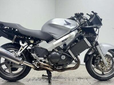 Honda VFR 2001 17K NON RUNNING PROJECT BIKE BREAKER 800CC SPORTS TOURER