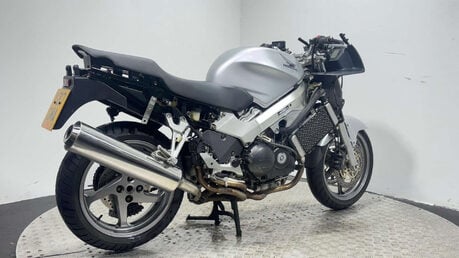 Honda VFR 2001 17K NON RUNNING PROJECT BIKE BREAKER 800CC SPORTS TOURER 4