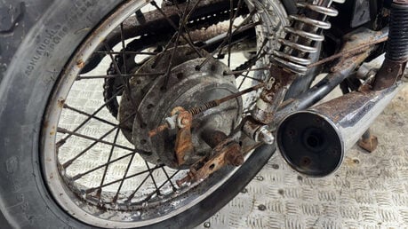 Honda CM 1985 CLASSIC 125CC PROJECT BIKE RESTO BUILD CRUISER TWIN CYLINDER 25