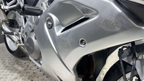 Suzuki SV1000 SV1000 2003 21K NON RUNNING SPARES OR REPAIR 1000CC VTWIN 11