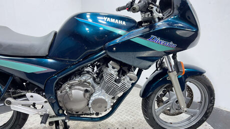 Yamaha XJ6 1995 ONLY 6K NON RUNNING PROJECT BIKE 600CC COMMUTER BIKE 9
