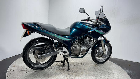 Yamaha XJ6 1995 ONLY 6K NON RUNNING PROJECT BIKE 600CC COMMUTER BIKE 2