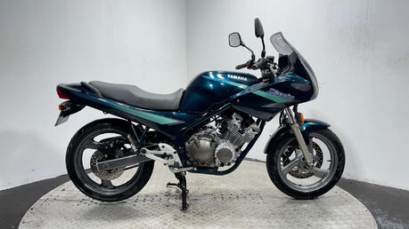 Yamaha XJ6 1995 ONLY 6K NON RUNNING PROJECT BIKE 600CC COMMUTER BIKE 1