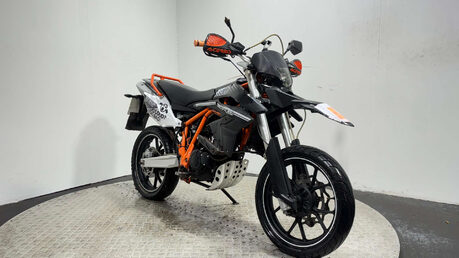 Sinnis Apache 125 2021 8K NON RUNNING SUPERMOTO PROJECT BIKE 125CC 2