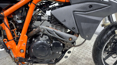 Sinnis Apache 125 2021 8K NON RUNNING SUPERMOTO PROJECT BIKE 125CC 7