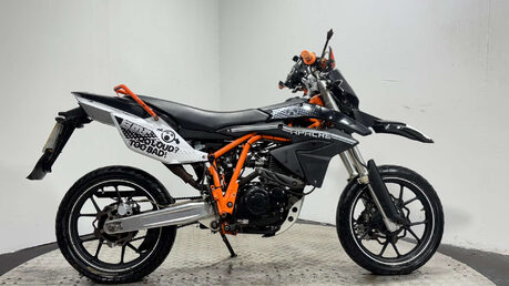 Sinnis Apache 125 2021 8K NON RUNNING SUPERMOTO PROJECT BIKE 125CC 1