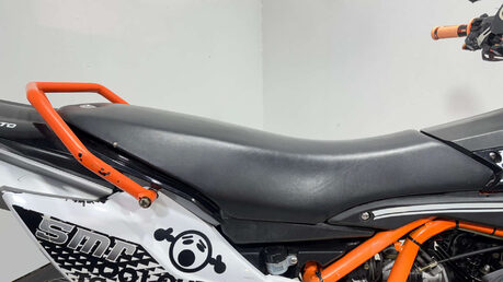 Sinnis Apache 125 2021 8K NON RUNNING SUPERMOTO PROJECT BIKE 125CC 22