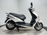 Piaggio Fly 16K 2015 RUNNING PROJECT BIKE SPARES OR REPAIR 125CC 1