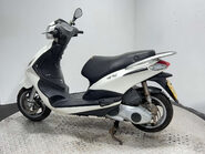 Piaggio Fly 16K 2015 RUNNING PROJECT BIKE SPARES OR REPAIR 125CC 6