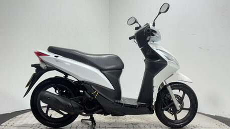 Honda Vision 2013 35K NON RUNNING PROJECT SCOOTER 110CC LEARNER BIKE 1