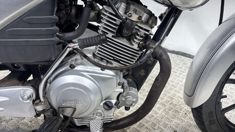 Yamaha YBR125 Custom 2013 24K GREAT RUNNING PROJECT BIKE 125CC CRUISER 30
