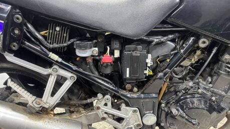 Kawasaki Ninja 250 R 1997 NON RUNNING CLASSIC PROJECT BIKE SPARES OR REPAIR 250CC 24
