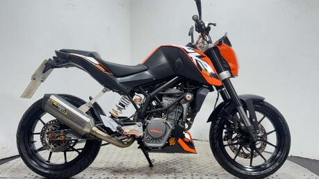 KTM Duke 2014 31K GREAT RUNNING SUPERMOTO BIKE 125CC 15BHP 1