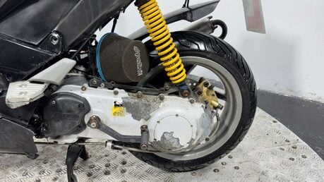 Aprilia SR 50 17K 2011 2 STROKE 2T NON RUNNING PROJECT SCOOTER 50CC BIKE 29