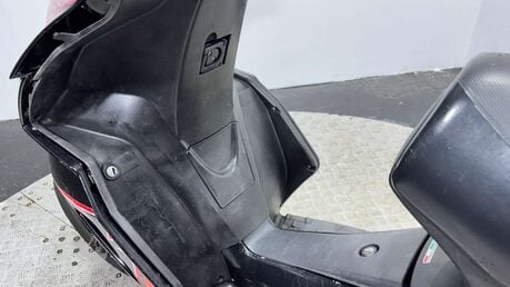 Aprilia SR 50 17K 2011 2 STROKE 2T NON RUNNING PROJECT SCOOTER 50CC BIKE 15