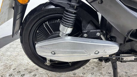 Yadea E-Lex LEXMOTO ELEX ELECTRIC BIKE SCOOTER RIDE AT 16 CLEAN PROJECT 12