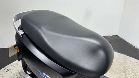 Yadea E-Lex LEXMOTO ELEX ELECTRIC BIKE SCOOTER RIDE AT 16 CLEAN PROJECT 15