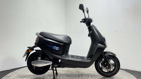 Yadea E-Lex LEXMOTO ELEX ELECTRIC BIKE SCOOTER RIDE AT 16 CLEAN PROJECT 1