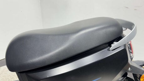 Yadea E-Lex LEXMOTO ELEX ELECTRIC BIKE SCOOTER RIDE AT 16 CLEAN PROJECT 24