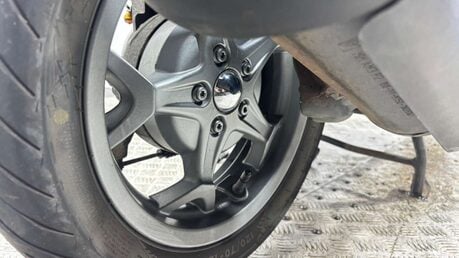 Aprilia SXR 50 2022 RUNNING PROJECT SCOOTER 50CC BIKE 1 OWNER 29