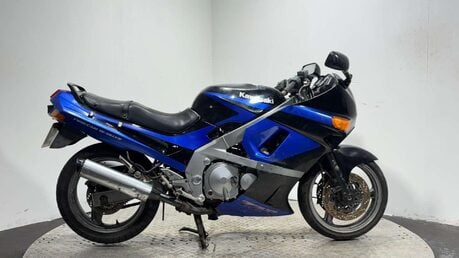 Kawasaki ZZR 1991 32K NON RUNNING PROJECT BREAKER BIKE 400CC CLASSIC 1