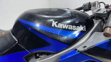 Kawasaki ZZR 1991 32K NON RUNNING PROJECT BREAKER BIKE 400CC CLASSIC 20