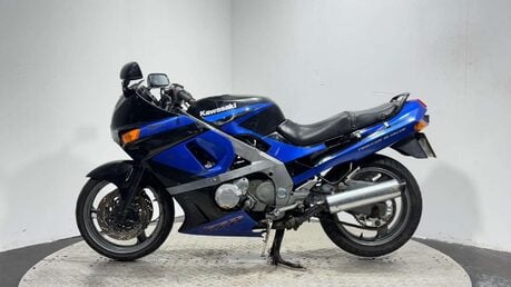 Kawasaki ZZR 1991 32K NON RUNNING PROJECT BREAKER BIKE 400CC CLASSIC 4