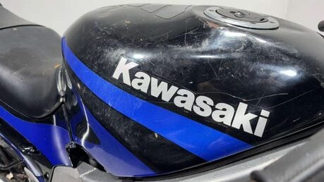 Kawasaki ZZR 1991 32K NON RUNNING PROJECT BREAKER BIKE 400CC CLASSIC 29