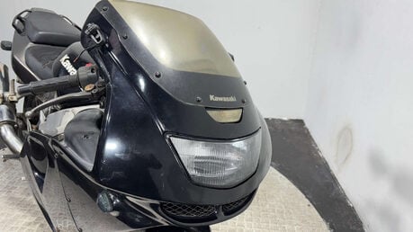 Kawasaki Ninja ZX6R 1996 NON RUNNING PROJECT PARTS BIKE SPARES OR REPAIR 600CC 9