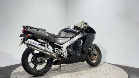 Kawasaki Ninja ZX6R 1996 NON RUNNING PROJECT PARTS BIKE SPARES OR REPAIR 600CC 3