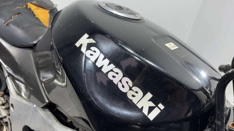 Kawasaki Ninja ZX6R 1996 NON RUNNING PROJECT PARTS BIKE SPARES OR REPAIR 600CC 25