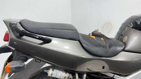 Kawasaki Ninja ZX6R 1996 NON RUNNING PROJECT PARTS BIKE SPARES OR REPAIR 600CC 8