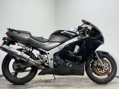 Kawasaki Ninja ZX6R 1996 NON RUNNING PROJECT PARTS BIKE SPARES OR REPAIR 600CC