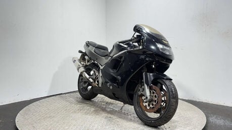 Kawasaki Ninja ZX6R 1996 NON RUNNING PROJECT PARTS BIKE SPARES OR REPAIR 600CC 2