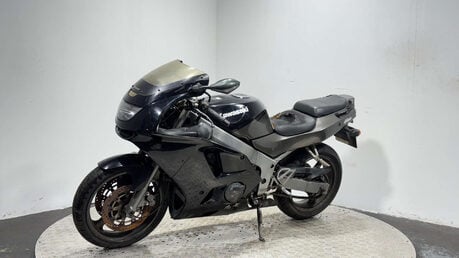 Kawasaki Ninja ZX6R 1996 NON RUNNING PROJECT PARTS BIKE SPARES OR REPAIR 600CC 6