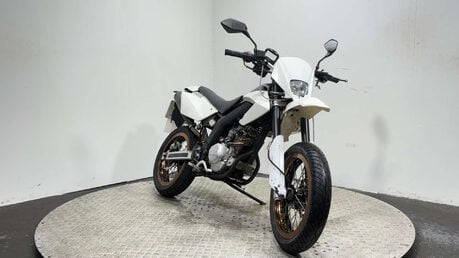 Ajs JSM 2012 2K NON RUNNING PROJECT BIKE SUPERMOTO 125CC LEARNER 2
