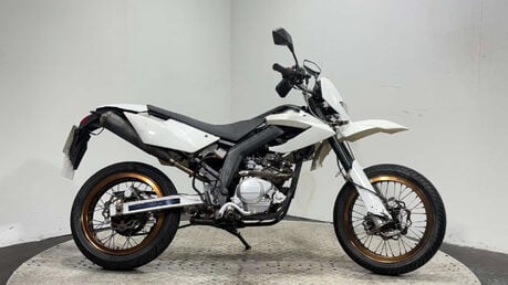 Ajs JSM 2012 2K NON RUNNING PROJECT BIKE SUPERMOTO 125CC LEARNER 1