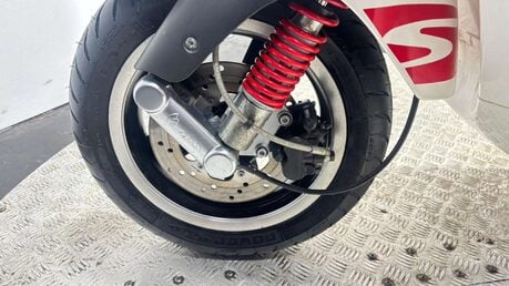 Piaggio Vespa GTS 2013 23K MOT OCTOBER 2026 NEW TYRES 300CC SCOOTER 26