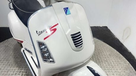 Piaggio Vespa GTS 2013 23K MOT OCTOBER 2026 NEW TYRES 300CC SCOOTER 20