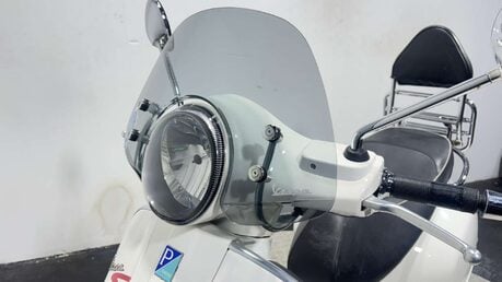 Piaggio Vespa GTS 2013 23K MOT OCTOBER 2026 NEW TYRES 300CC SCOOTER 11