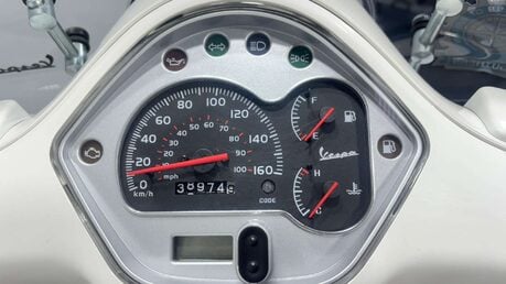Piaggio Vespa GTS 2013 23K MOT OCTOBER 2026 NEW TYRES 300CC SCOOTER 17