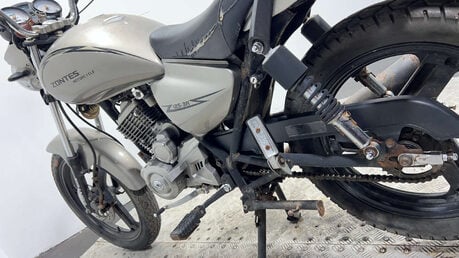 Zontes ZT 2012 20K RUNNING PROJECT BIKE SPARE OR REPAIR 125CC COMMUTER 16