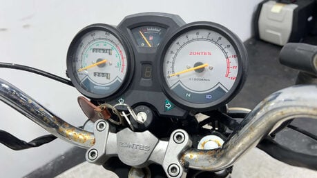 Zontes ZT 2012 20K RUNNING PROJECT BIKE SPARE OR REPAIR 125CC COMMUTER 13