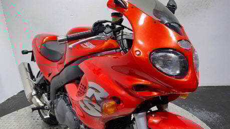 Triumph Sprint 2003 31K GOOD RUNNING CLEAN PROJECT BIKE COMMUTER 955CC 21