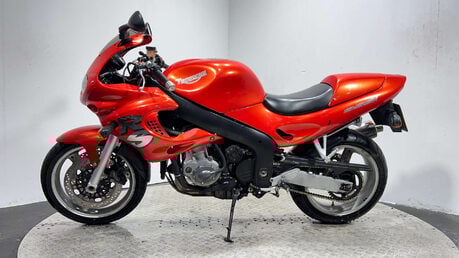 Triumph Sprint 2003 31K GOOD RUNNING CLEAN PROJECT BIKE COMMUTER 955CC 12